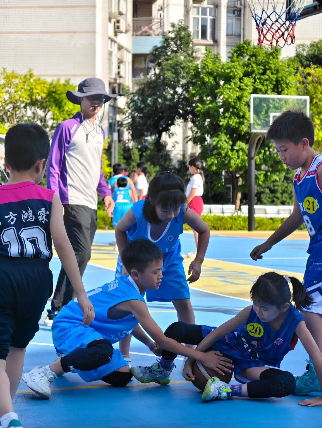 爱游戏app-“篮动未来”青少年篮球创新挑战赛火热开启的简单介绍